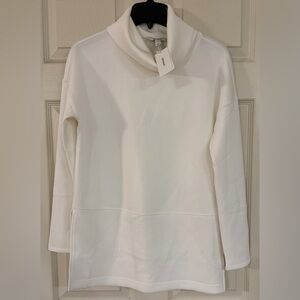 NWT🤍SPANX® AirEssentials Turtleneck Tunic Powder Size Small